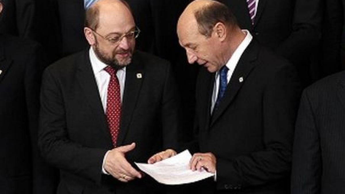 Misterul biletului de la Bruxelles. Ce conţine documentul pe care i l-a dat Băsescu preşedintelui PE