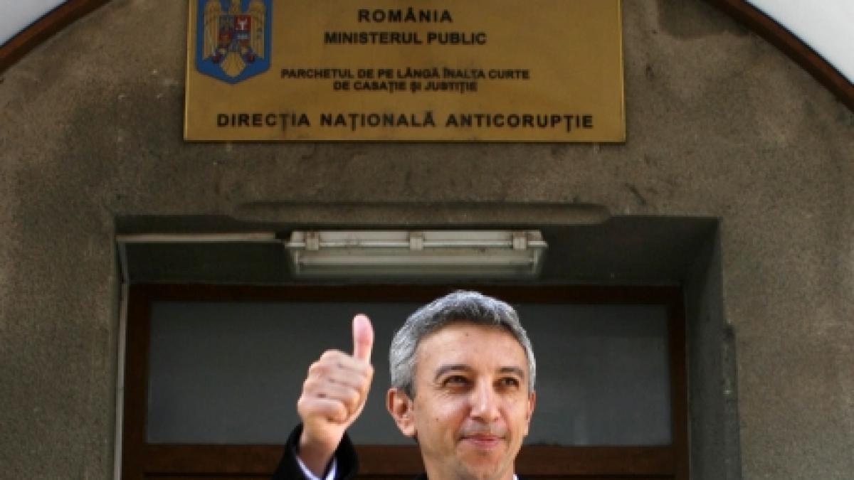 &quot;Senzaţional!&quot; Dan Diaconescu renunţă la lupta politică şi demisionează din PPDD