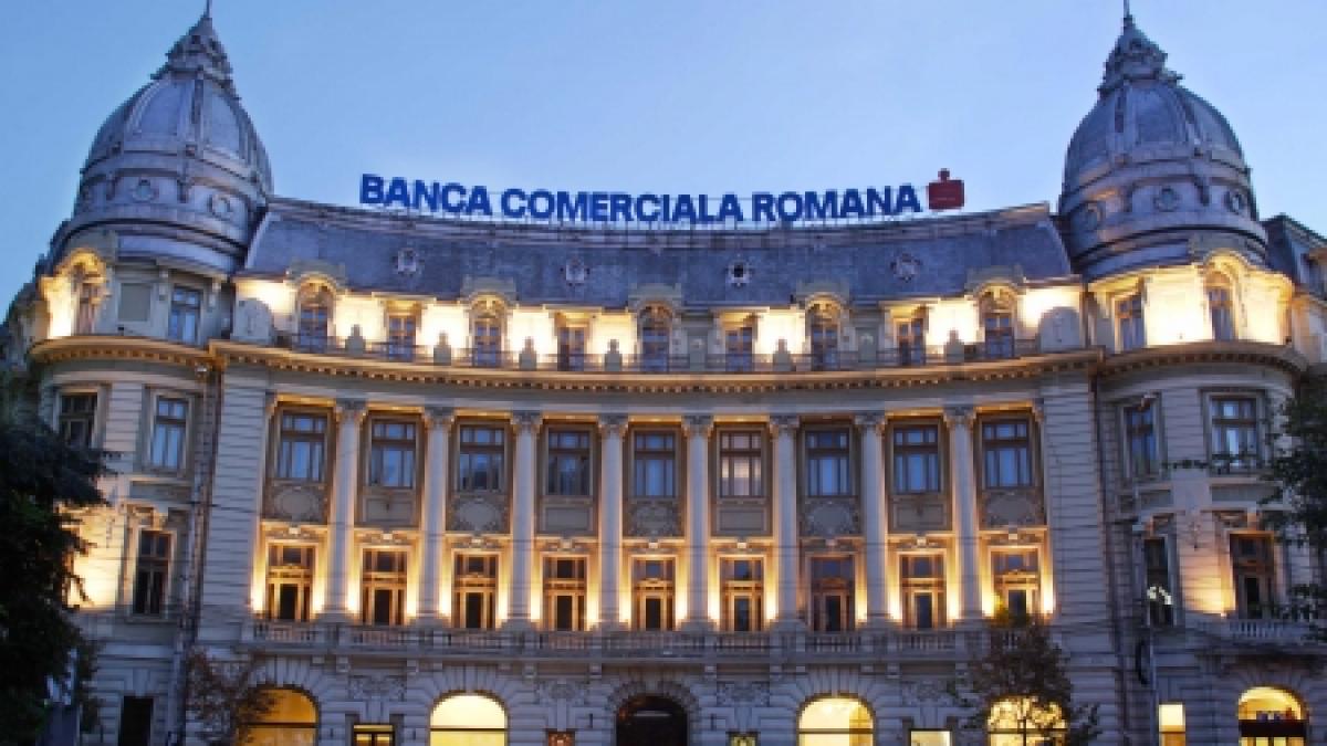 Veşti proaste pentru angajaţii BCR. Preşedintele băncii anunţă disponibilizarea a 1.600 de salariaţi