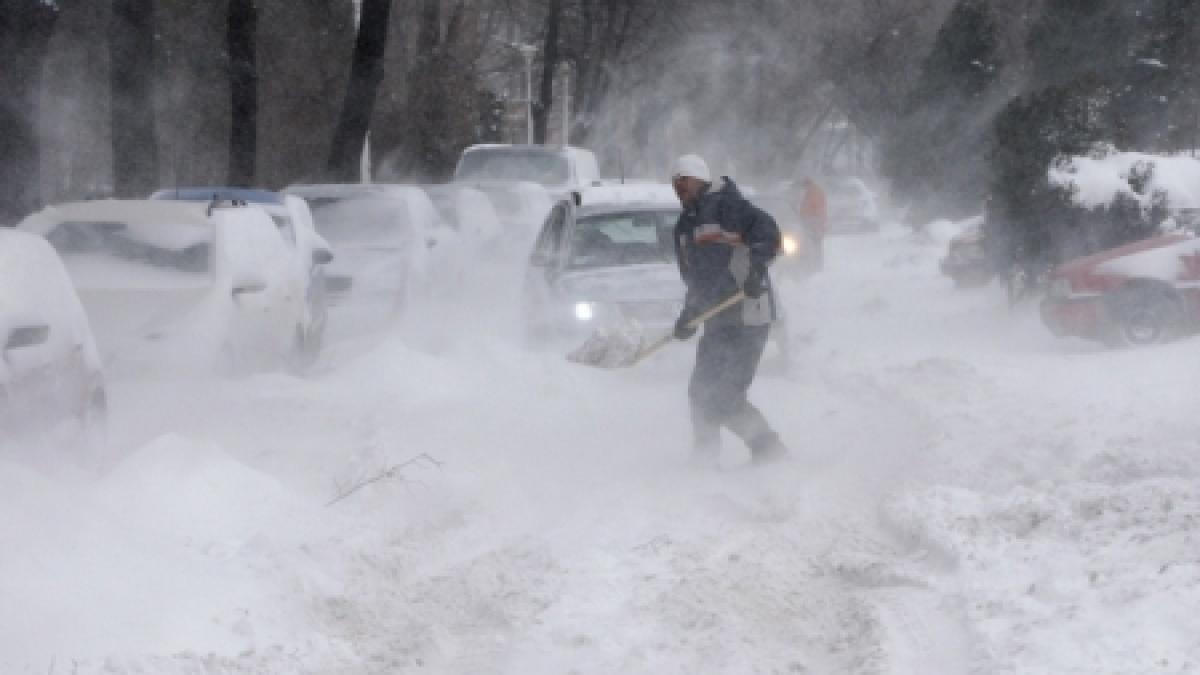 Mircea Duşa: 144 de localităţi, fără curent electric din cauza viscolului