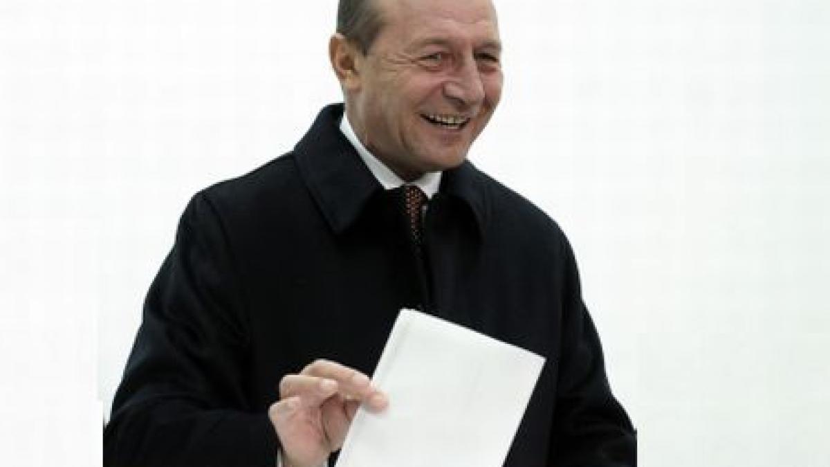 Preşedintele Băsescu a semnat decretul de numire a noului Cabinet 