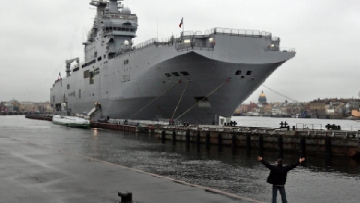 Rusia a decis să renunţe la construirea a două nave de război de tip Mistral 