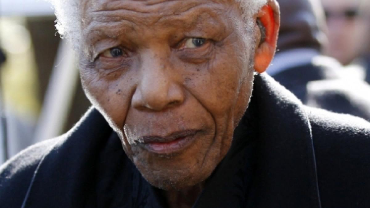 Nelson Mandela va rămâne în spital până după Crăciun 