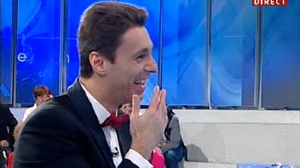 Mihai Gâdea şi Mircea Badea leşină de râs în direct. Vezi de ce