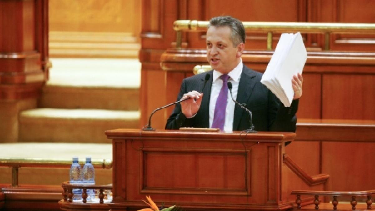 Ministrul Transporturilor: În minister există oameni care nu ştiu pe ce lume se află