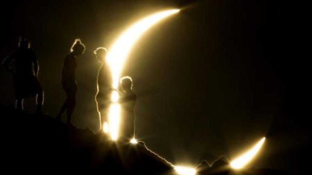 Ce evenimente astronomice aduce anul 2013. Două eclipse de Lună, vizibile din România