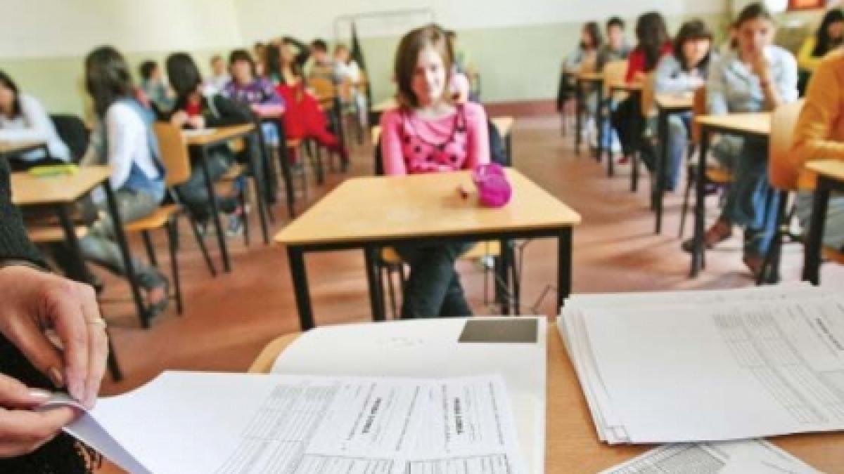 Ministerul Educaţiei: Simulările evaluării naţionale şi bacalaureatului din acest an, descentralizate 