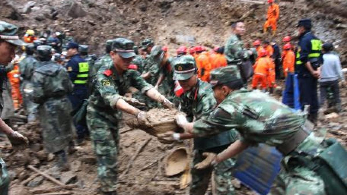 Alunecare de teren în China. 46 de oameni au murit