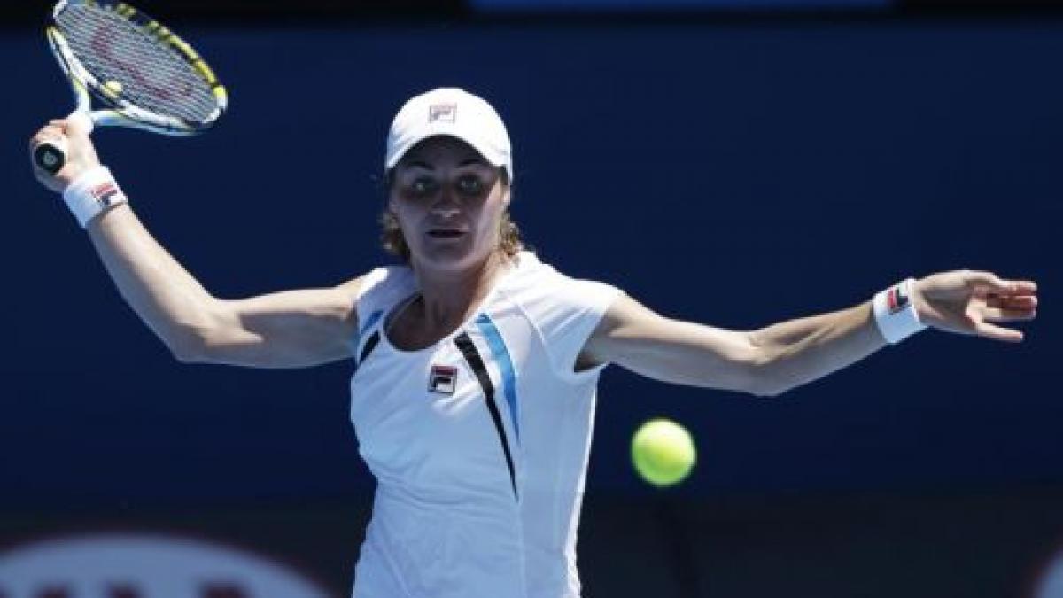 Australian Open: Gallovits, Niculescu şi Halep, învinse categoric în primul tur