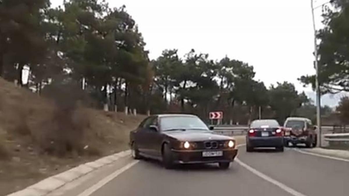 Cum NU ar trebui să conduci un BMW prin oraş