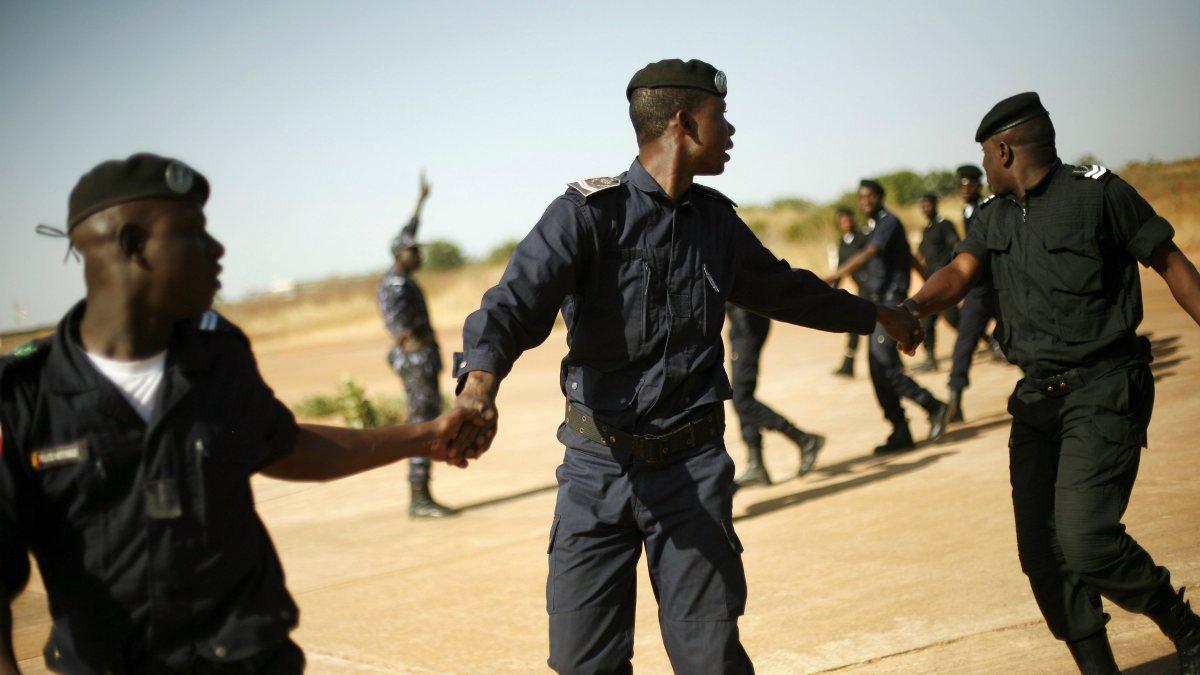 MAE anunţă activarea celulei de criză în urma răpirilor din Algeria 