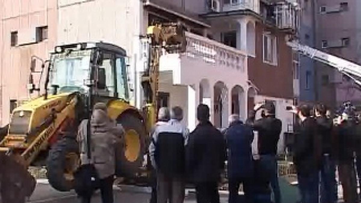 Olteanul îşi făcu vilă cu şase camere în bloc. Cum i-a înfuriat pe ceilalţi locatari un craiovean cu &quot;viziune&quot;