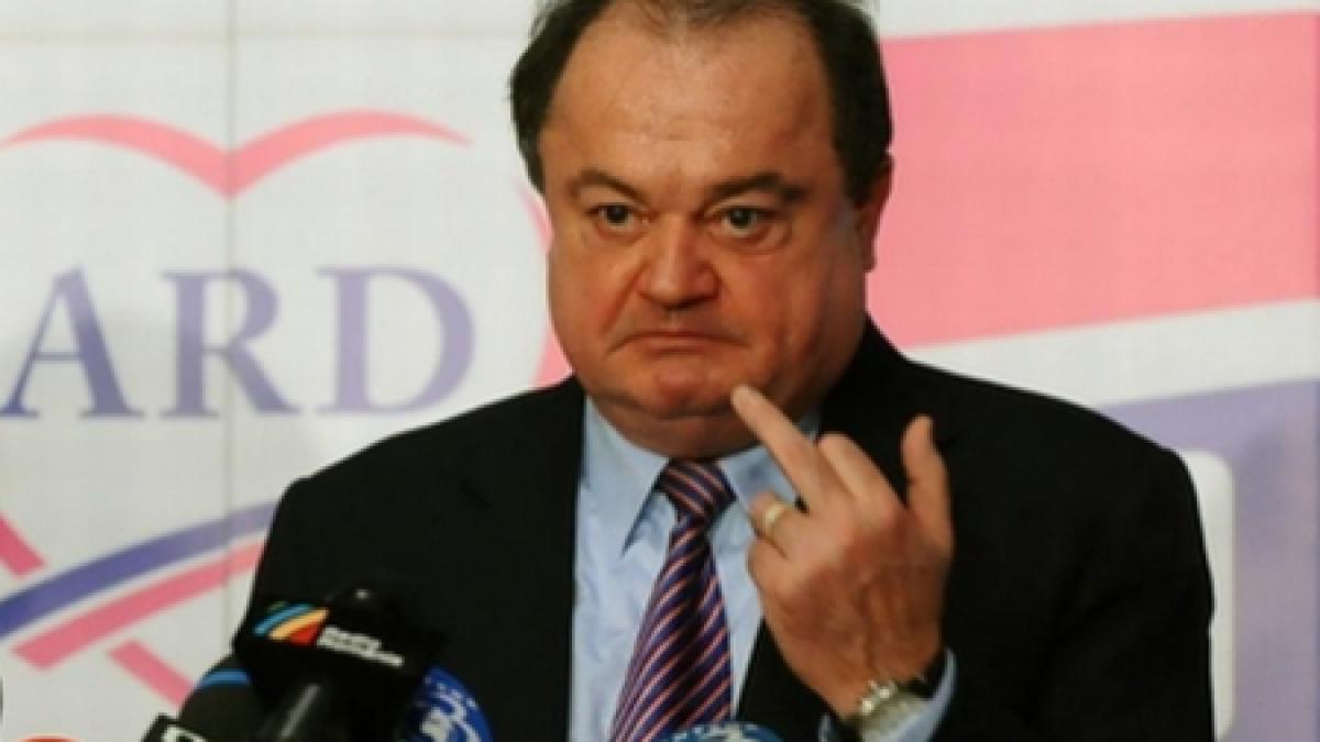 Blaga spune că nu înţelege &quot;graba&quot; unora de a stabili candidatul PDL la Preşedinţie