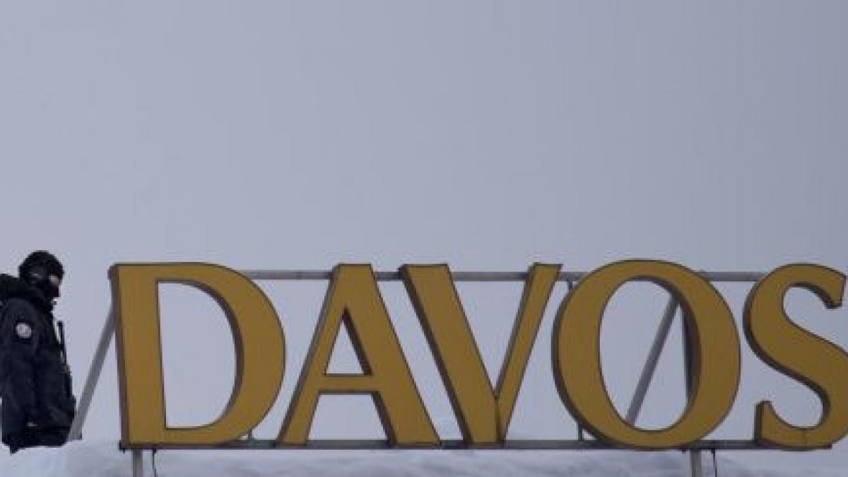 Concluzia Forumului Davos: Criza din Europa nu s-a încheiat, chiar dacă euro s-a stabilizat