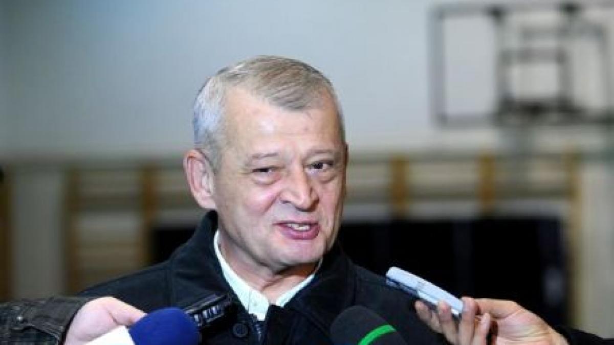 Oprescu: Ministrul de Interne a fost dezinformat. M-a sunat să îşi ceară scuze