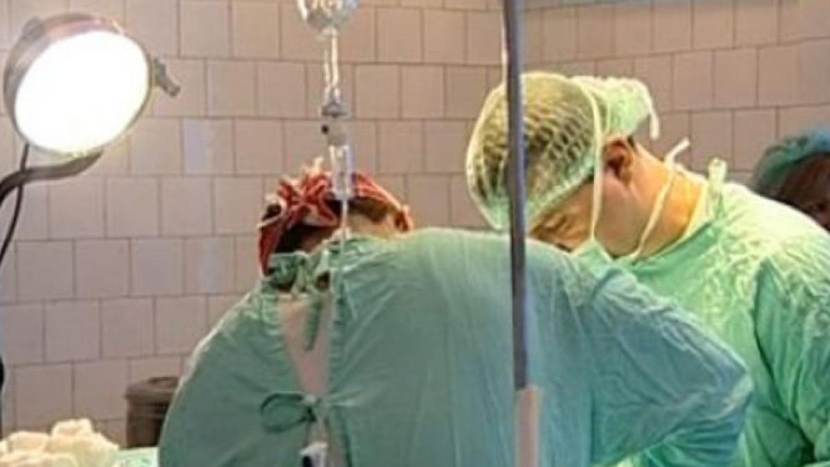 O britanică a murit de cancer de colon după ce medicii i-au spus că suferă de constipaţie