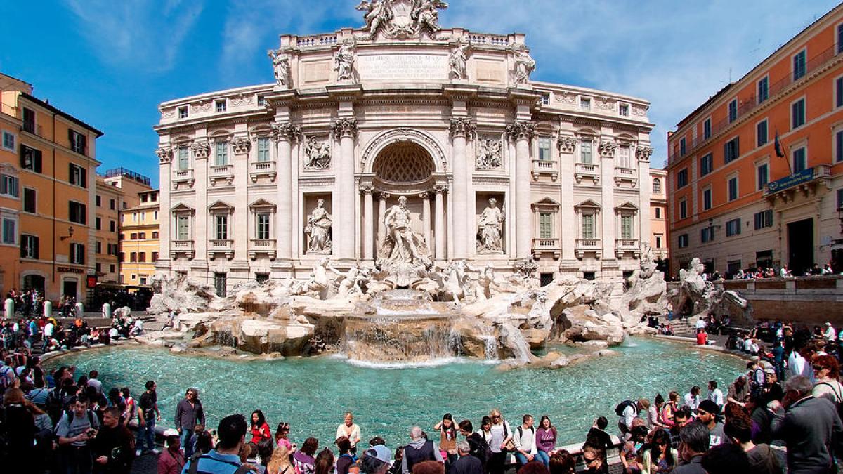 Tratament ca-n &quot;La Dolce Vita&quot;: Fontana di Trevi va fi renovată de o casă de modă celebră