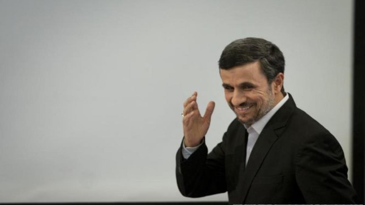 Mahmoud Ahmadinejad a început o vizită istorică în Egipt