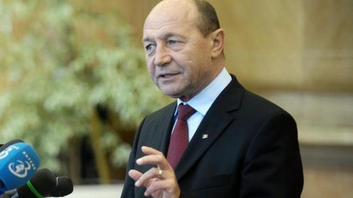 Băsescu: România trebuie să arate că a înţeles mesajele UE. O solicitare de a intra în Schengen ar fi inutilă