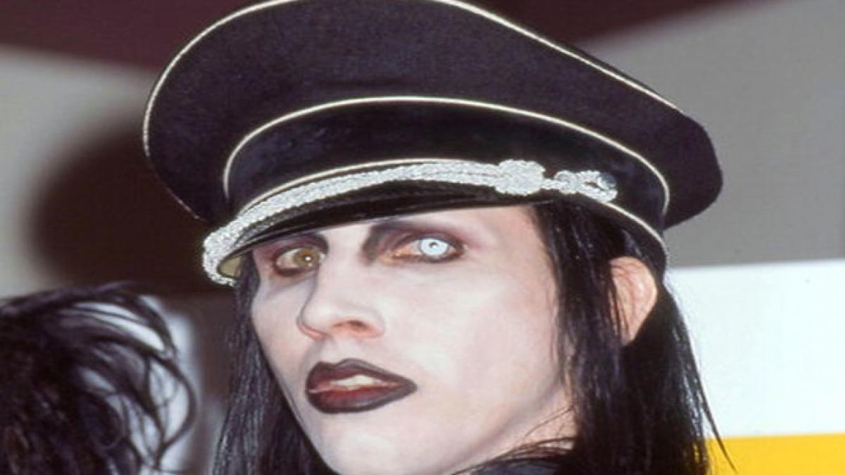 Rockerul american Marilyn Manson a leşinat pe scenă