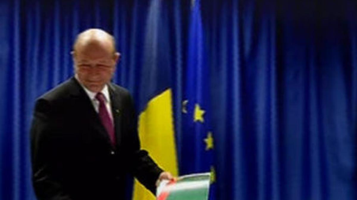 Radu Tudor, despre mapa lui Băsescu: Deşi &quot;seamănă până la 99% cu drapelul Ungariei, este vorba de drapelul Irlandei