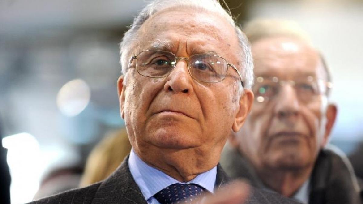 Ion Iliescu, despre moartea lui Dumitru Sechelariu: Ne părăseşte un om care a marcat aceşti ani printr-o prezenţă vie