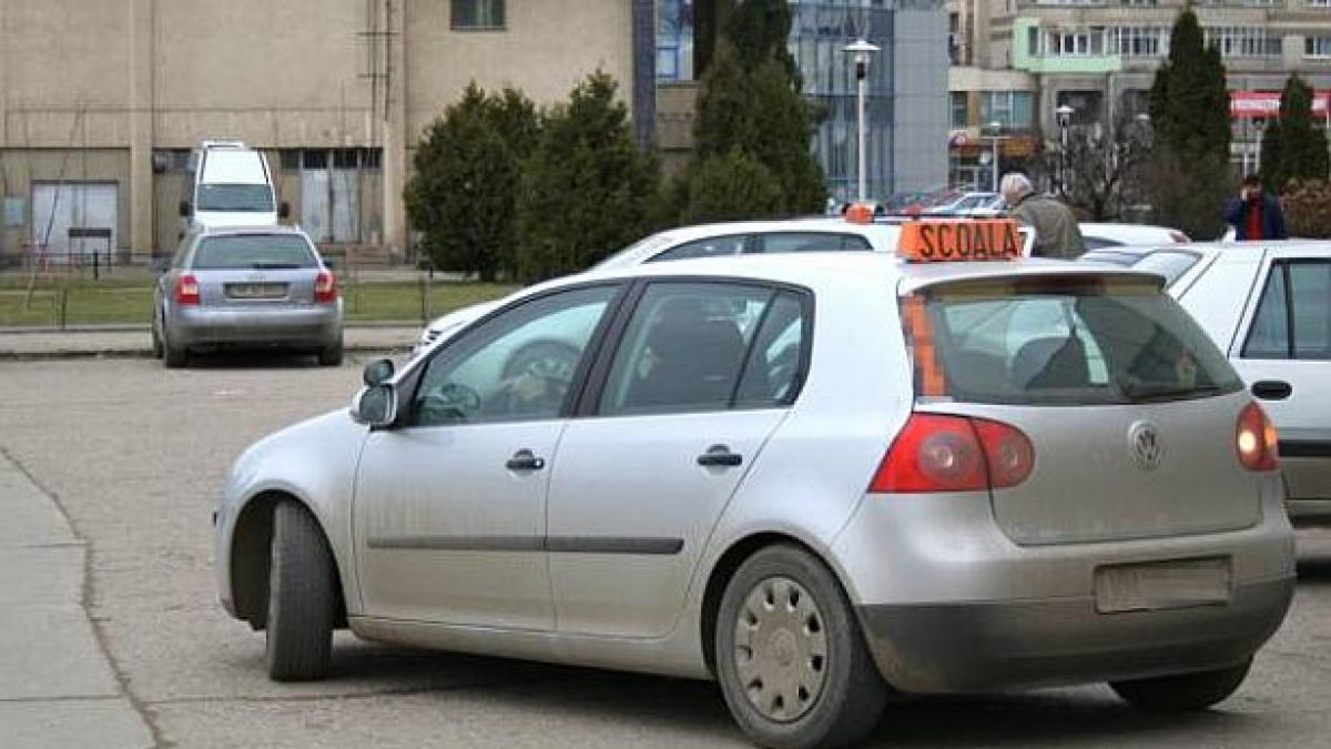 Vestea extrem de bună pentru liceenii care vor să îşi ia permisul de conducere. Ce pot face după terminarea şcolii