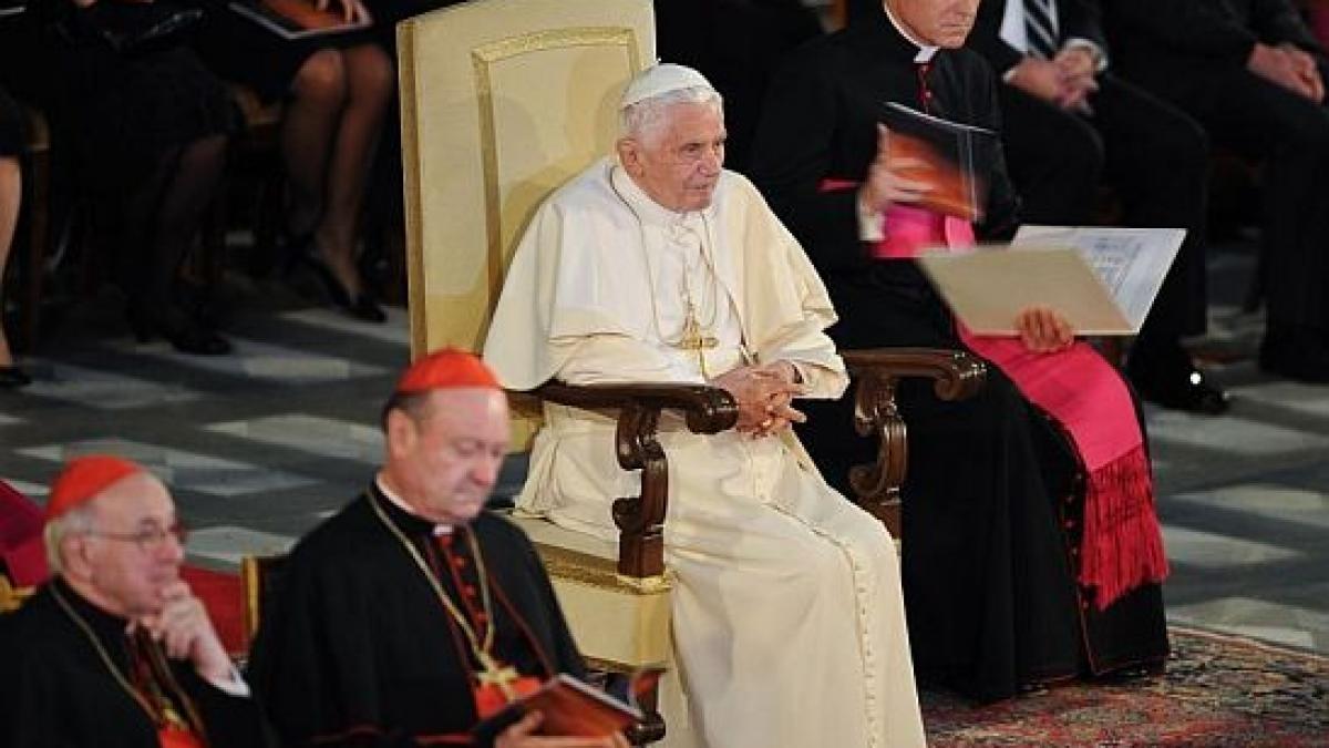 Joc de culise la Vatican. Nici nu a plecat bine Papa Benedict, că s-au şi făcut planuri proaspete