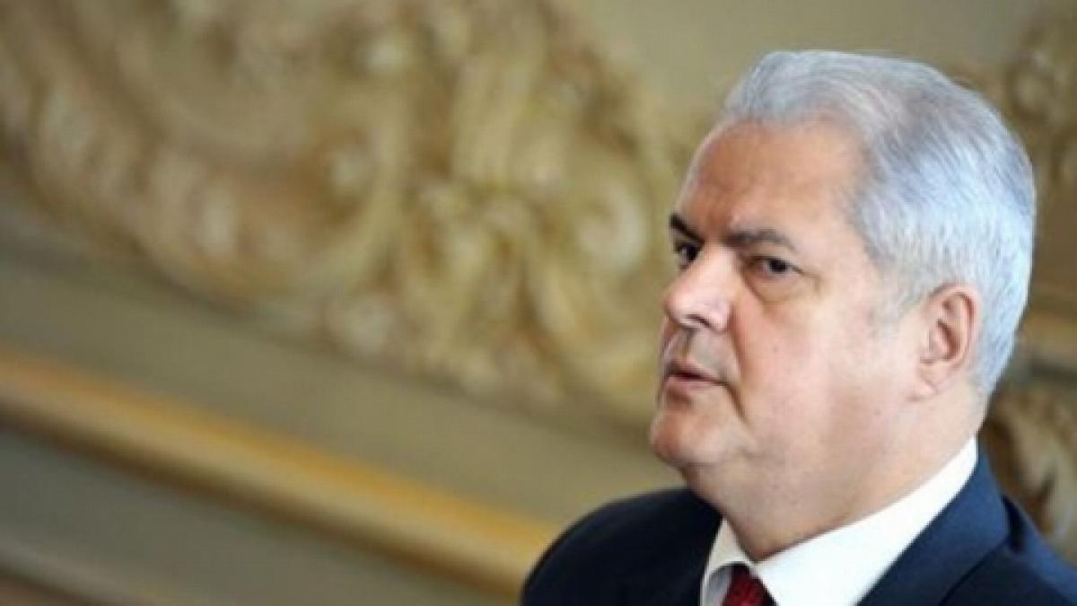 Eliberarea lui Adrian Năstase, întârziată. Fostul premier ar putea fi liber în martie