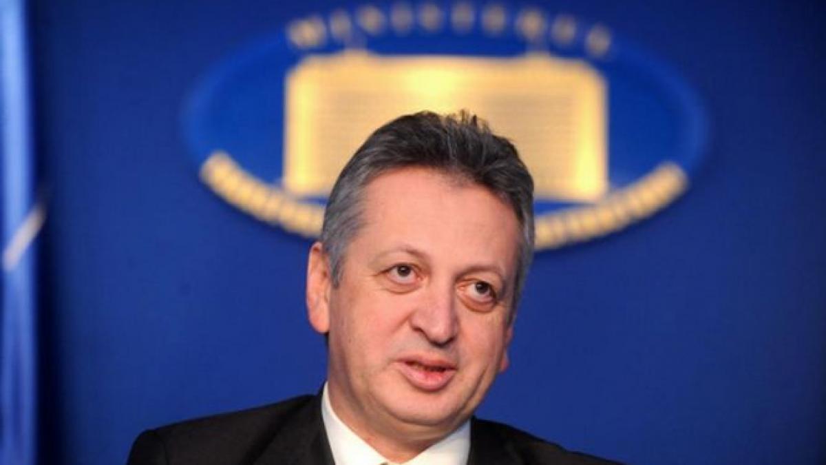 Fenechiu: Suspiciuni de fraudă de 700 milioane de euro, la Ministerul Transporturilor 