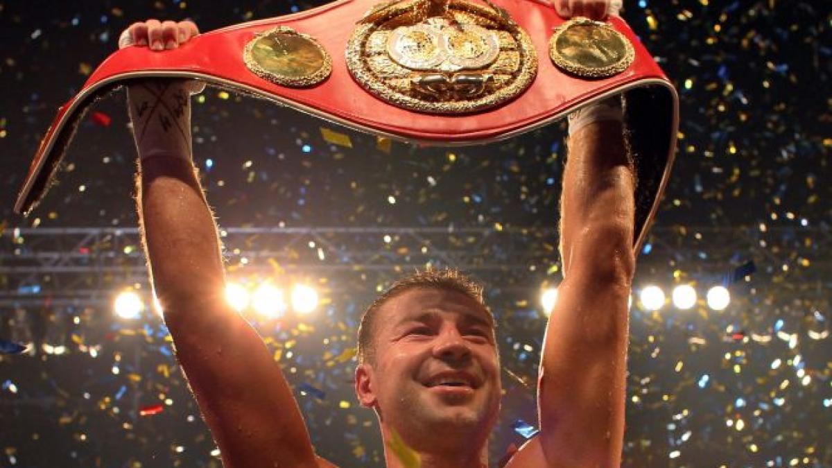 La mulţi ani, Lucian Bute! Două sărbători într-o singură zi pentru marele sportiv