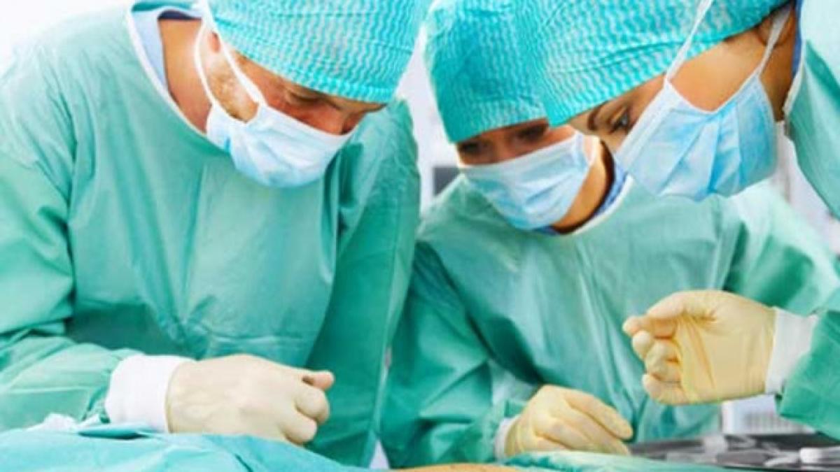 Spitalul din România în care medicii opereză cu bisturie vechi de 30 de ani şi folosesc &quot;cârpe sterile&quot;