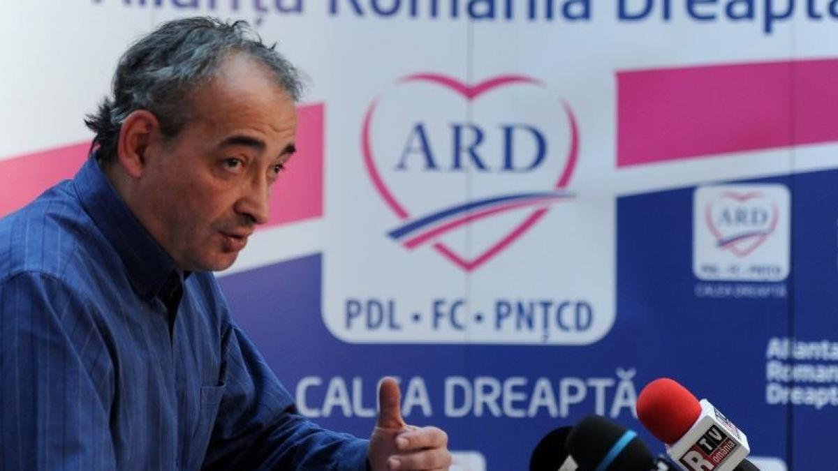 Traian Ungureanu, PDL: Dacă vor continua aşa, cei care îşi spun &quot;reformişti&quot; vor deveni &quot;urechişti&quot;