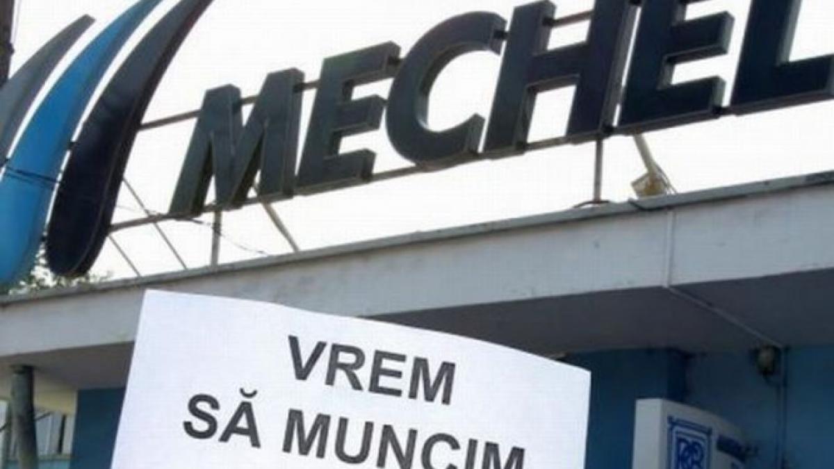 Protestele continuă la combinatul Mechel. Săptămâna trecută, foştii angajaţi au rupt poarta combinatului