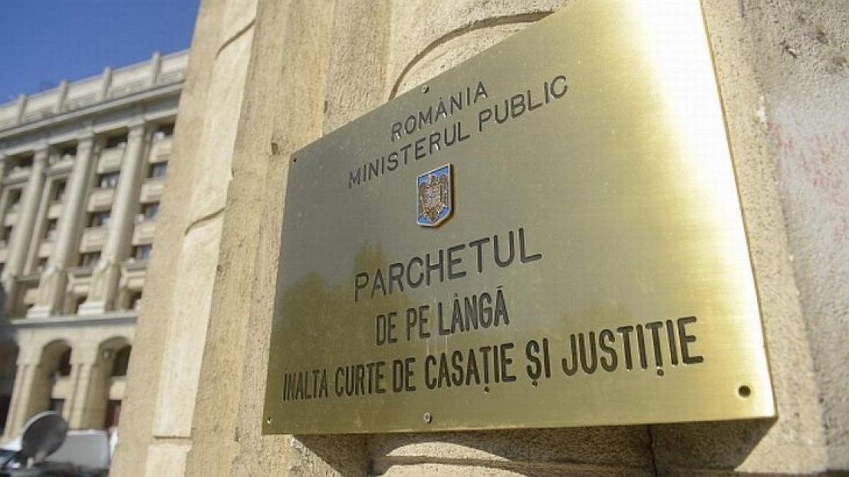 E pentru prima oară în ultimii 17 ani, când se întâmplă asta la Parchetul General. &quot;E la fel de netransparent ca pe vremea lui Ceauşescu&quot;