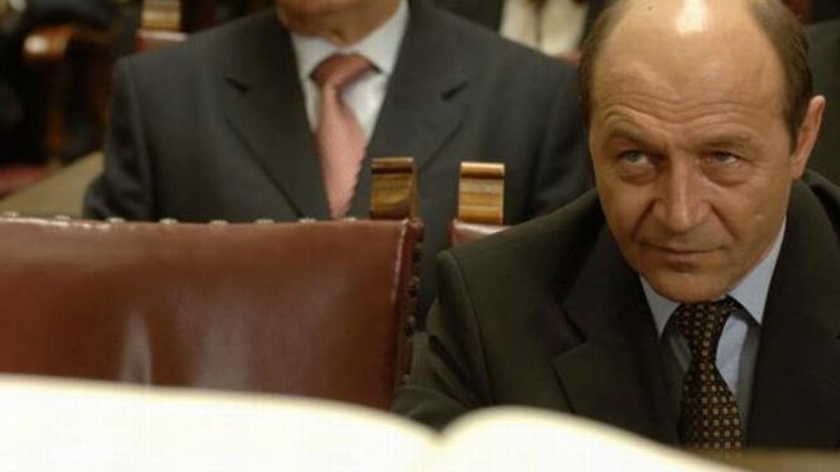 Traian Băsescu, discurs la Academia Română: Am fost un preşedinte care şi-a susţinut mandatul numai prin aplicarea Constituţiei