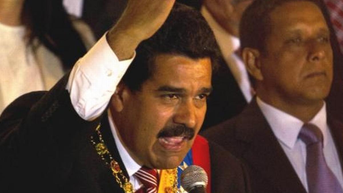 Nicolas Maduro a depus jurământul pentru preluarea funcţiei de preşedinte interimar al Venezuelei