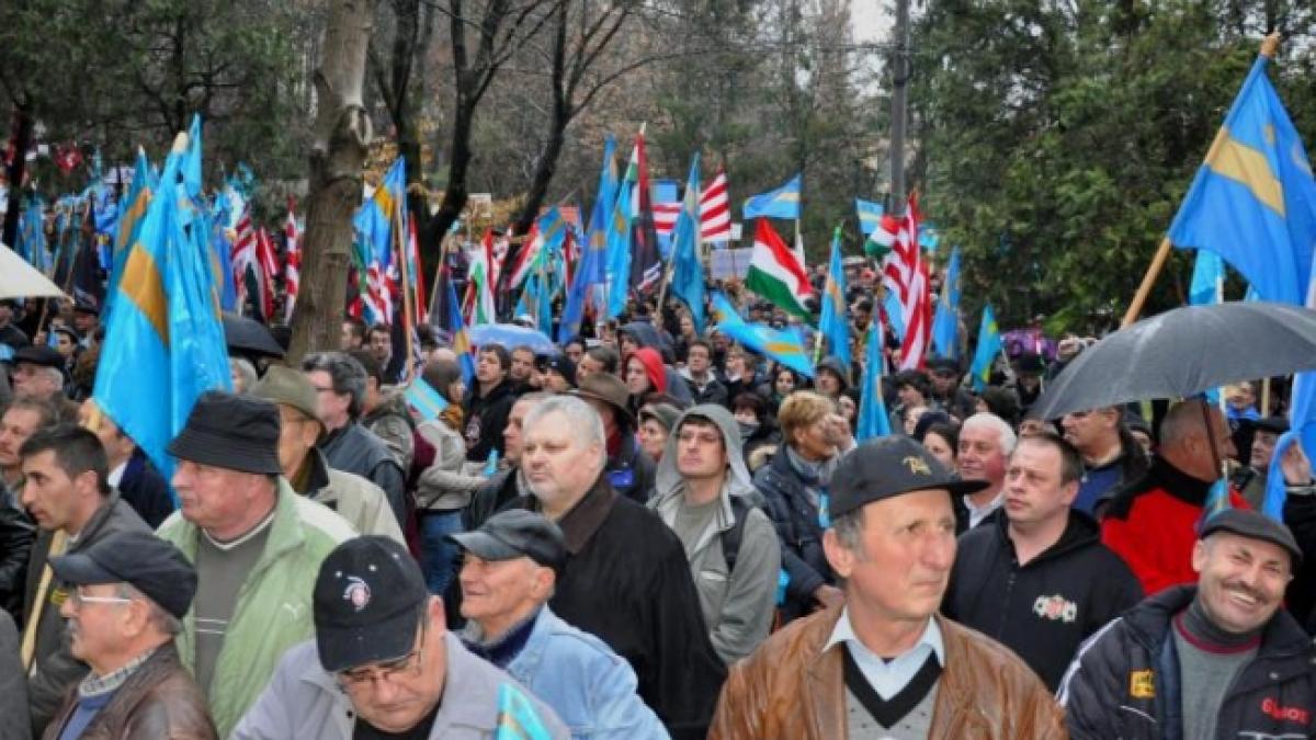 Participanţii la mitingul pentru autonomie au adoptat o petiţie în care cer autonomia Ţinutului Secuiesc