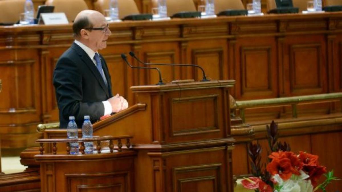 Băsescu, despre intrarea României în zona euro: Termenul 2015 nu mai este realist. Este esenţial să intrăm în următorii 3-4 ani