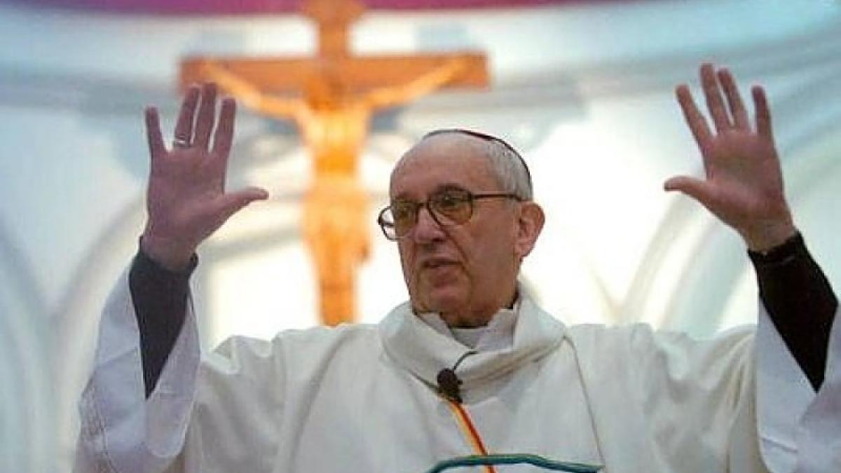 Află cine este noul Suveran Pontif, Papa Francisc, primul din America de Sud