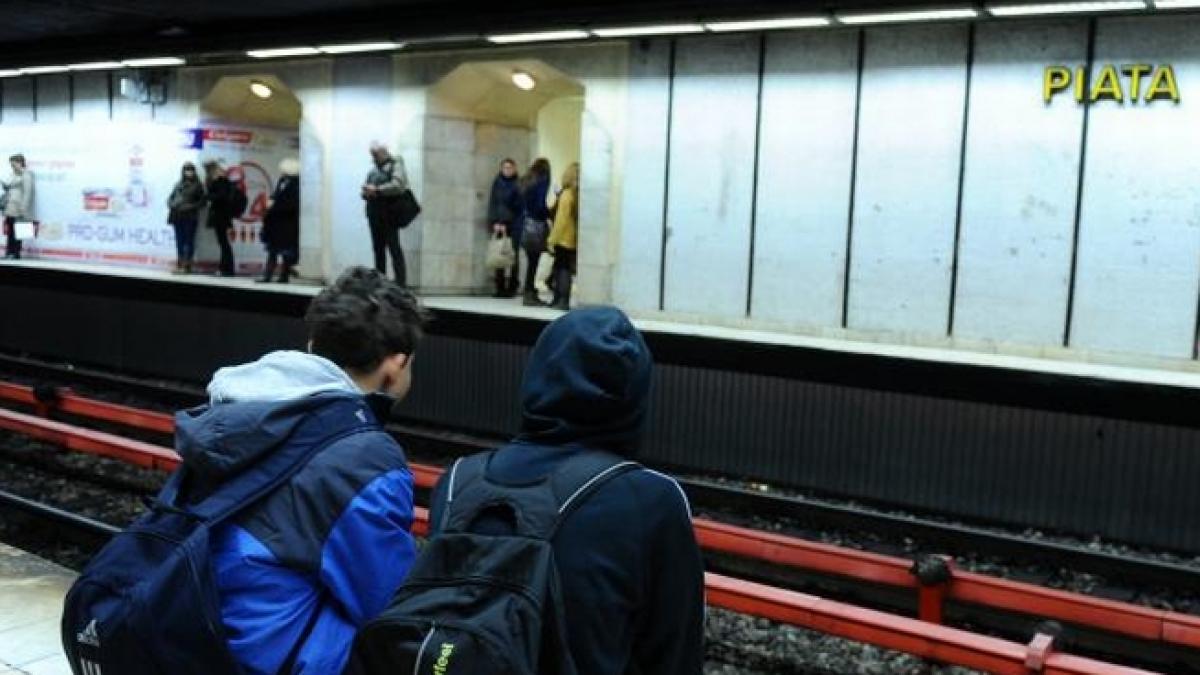 Income Magazine: O firmă privată stoarce sute de milioane de lei de la Metrorex