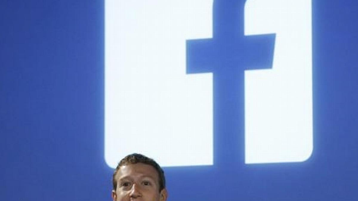 Mark Zuckerberg, cel mai iubit şef de companie