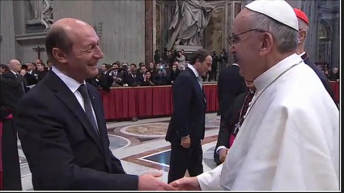 Vezi un FOTOREPORTAJ impresionant de la Vatican cu întronarea Papei Francisc. Ce MESAJ a adresat suveranul întregii lumi