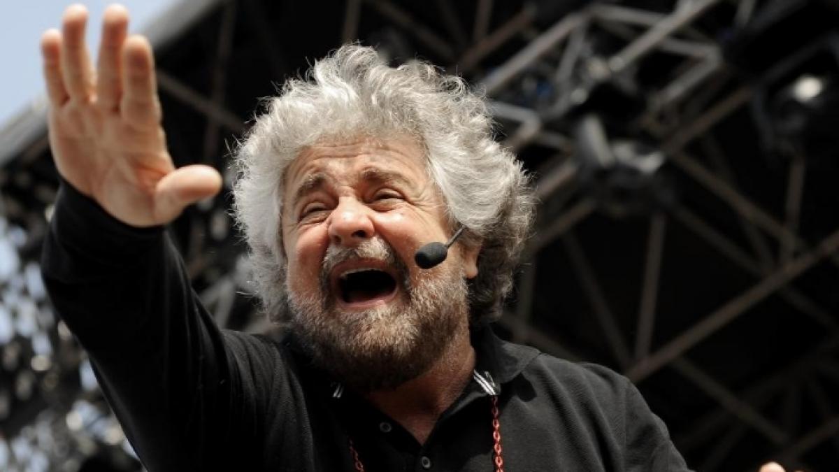 Beppe Grillo cere să-i fie încredinţat postul de premier al Italiei