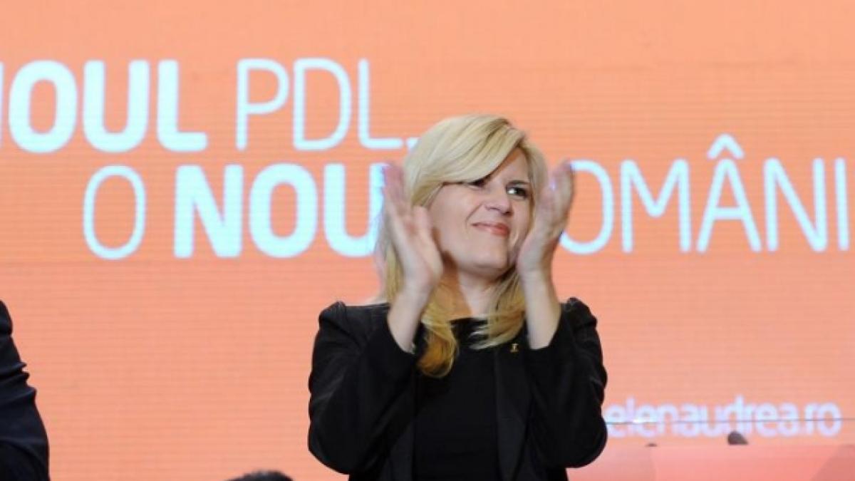 Elena Udrea: Unii au ales să plece şi eu le spun &quot;Drum bun!&quot; pentru că avem nevoie de oameni puternici în PDL