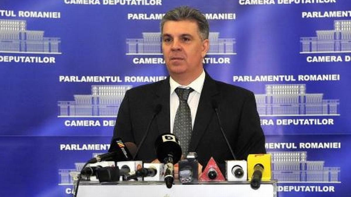 Zgonea: Poate vorbeşte cineva cu Mircea Sandu să îl schimbe pe consăteanul meu Victor Piţurcă de la naţională