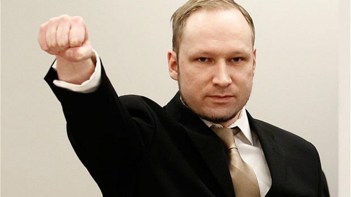 Norvegianul Anders Breivik cere permisiunea de a participa la funeraliile mamei sale