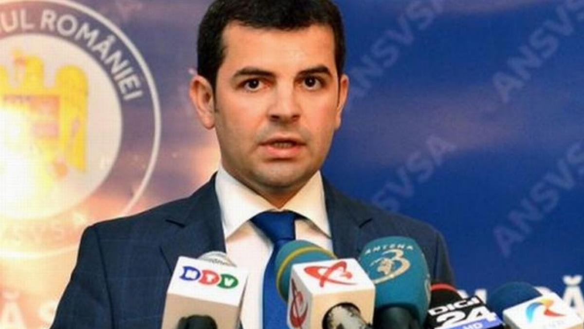 Ministrul Constantin: Programul &quot;cornul şi laptele&quot; va continua