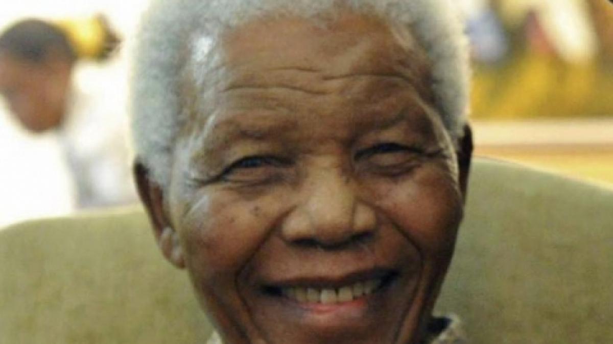 Fostul preşedinte sud-african Nelson Mandela, internat din nou în spital