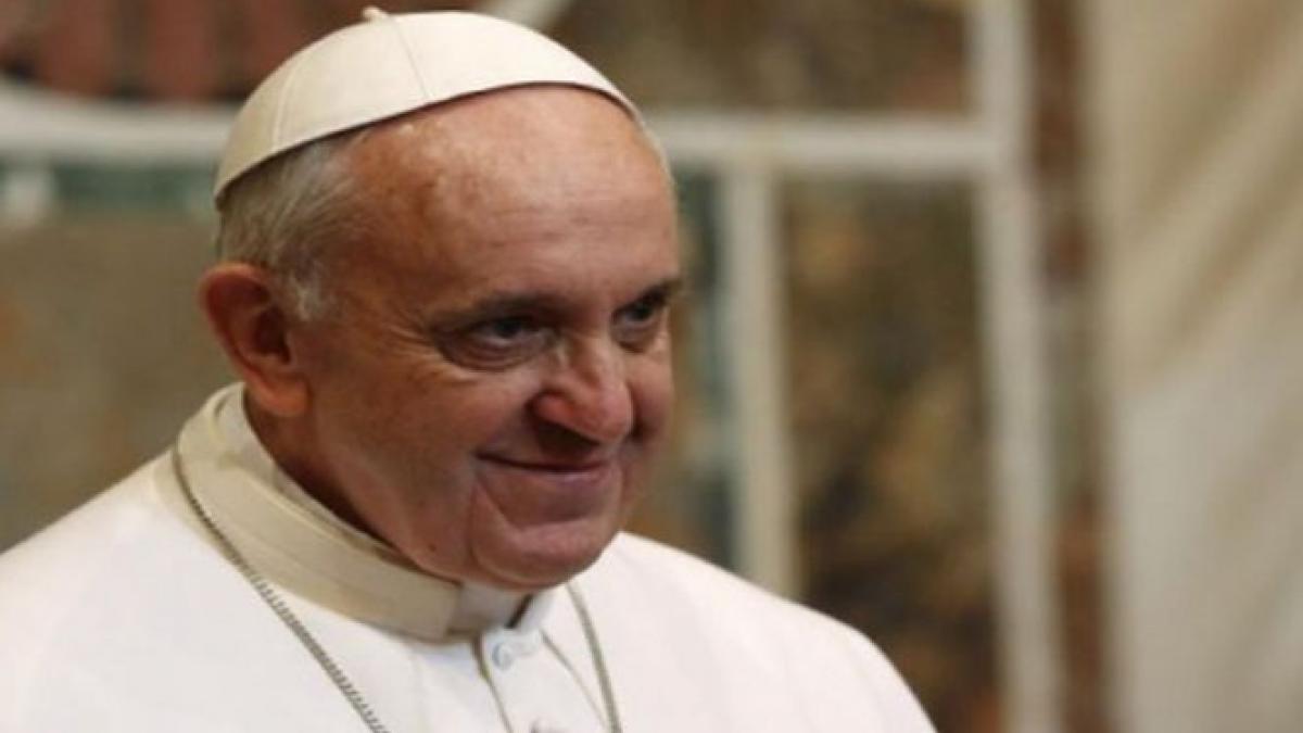 Papa Francisc îi critică dur pe &quot;preoţii trişti&quot;: S-au transformat în colecţionari de antichităţi